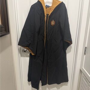 Harry Potter Hufflepuff Black and Gold Hooded Robe with House Crest